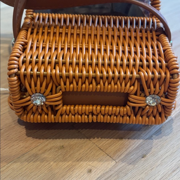 NWT Viral Tommy Bahama Wicker Jeep Handbag - Picture 8 of 8